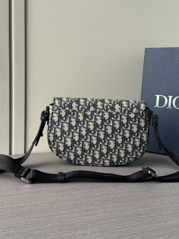 DIOR Saddle Messenger - Oblique/Calfskin Adjustable Strap Unisex - Image 2