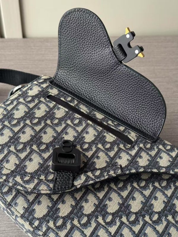 DIOR Saddle Messenger - Oblique/Calfskin Adjustable Strap Unisex - Image 5