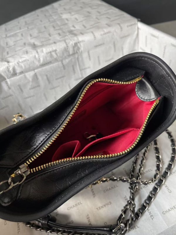 CHANEL Classic Quilted Bag - Black Calfskin GHW Chain Shoulder Bag - Image 7