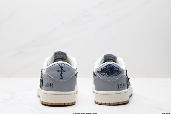 Travis Scott x AJ1 Low 'DIY Custom' - Reverse Swoosh Sneakers - Image 6