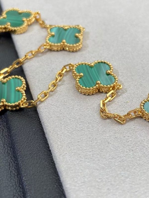 Van Cleef & Arpels Alhambra Bracelet - Rose Gold Malachite 5 Motif - Image 3