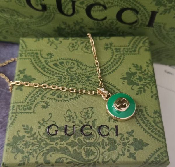 Gucci Onyx Gold Logo Necklace Set - Image 3
