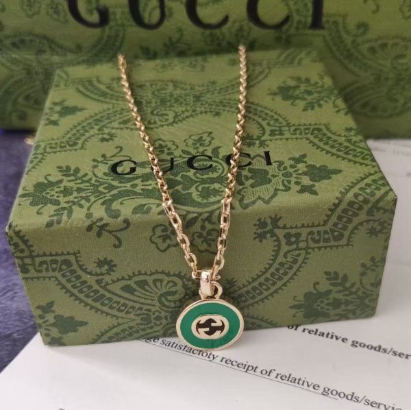 Gucci Onyx Gold Logo Necklace Set - Image 4