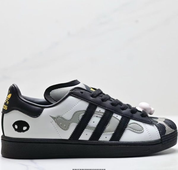 Adidas Superstar Shell-Toe Sneakers