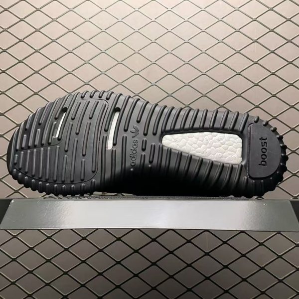 Yeezy 350 "Pirate Black" OG Restock - Image 4