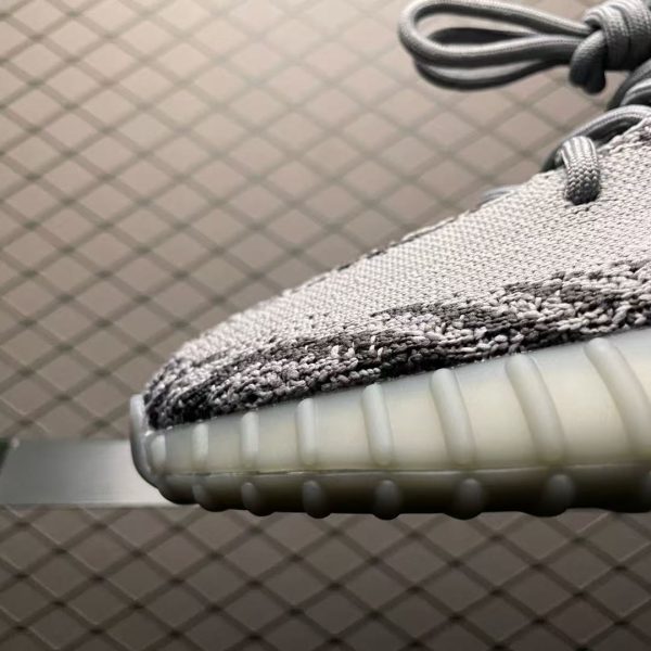 Yeezy 350 V2 "Beluga 2.0" OG Restock - Image 5